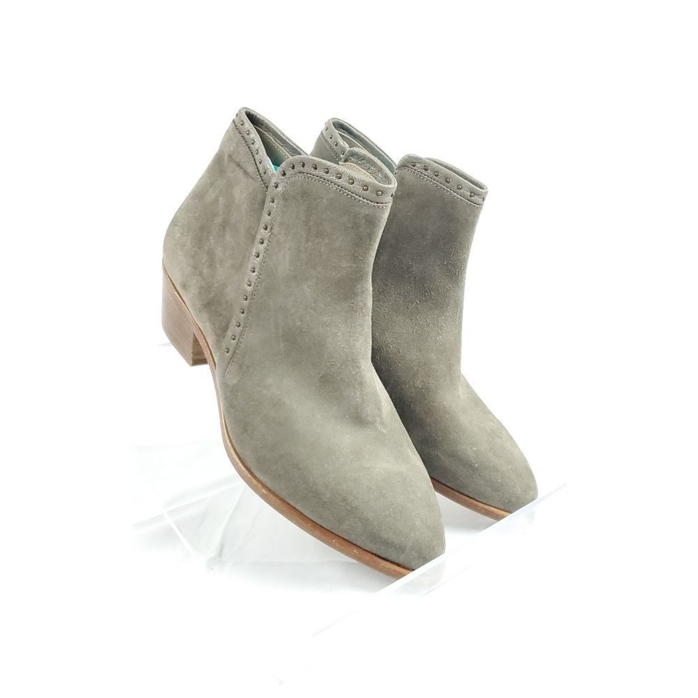 Italeau Suede Ankle Boots W Side Zipper Genuine Leather Weatherproof Sz 7.5 — image 2 of 8
